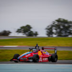 Nicolás Lombardi dominó el viernes de la Fórmula Renault Plus en el Cabalén